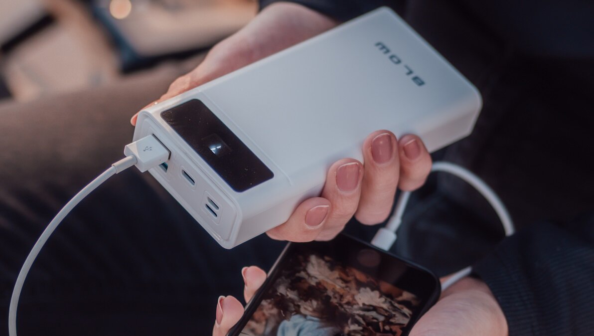 Powerbank BLOW PB40A 40000mAh 20W idealny produkt ładowanie telefon tablet nawigacja kamera aparat fotograficzny odtwarzaczy MP3 odtwarzaczy MP4 czas pracy Quick Charge bateria polimerowa wyświetlacz LED