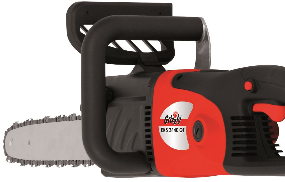 Piła elektryczna GRIZZLY EKS 2440 QT silnik elektryczny moc 2400 W poziom hałasu 106 dB niewielka masa waga 6 kg wysokiej jakości łańcuch ostrza pojemność zbiornika na olej 125 ml