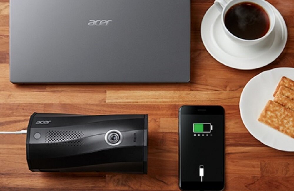 Projektor ACER C250i Przesyłanie obraz i ładowanie za pomocą USB Type-C