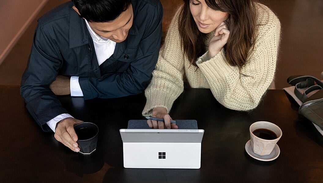 Laptop MICROSOFT Surface Go 2 - pomocny 