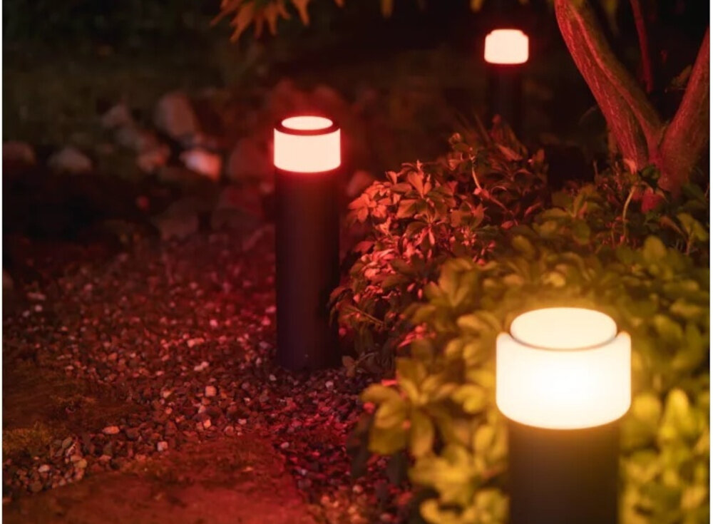 Lampa zewnętrzna PHILIPS HUE Calla 915005731801 915005731801 lampa ogrodowa niepowtarzalna atmosfera magiczny nastroj