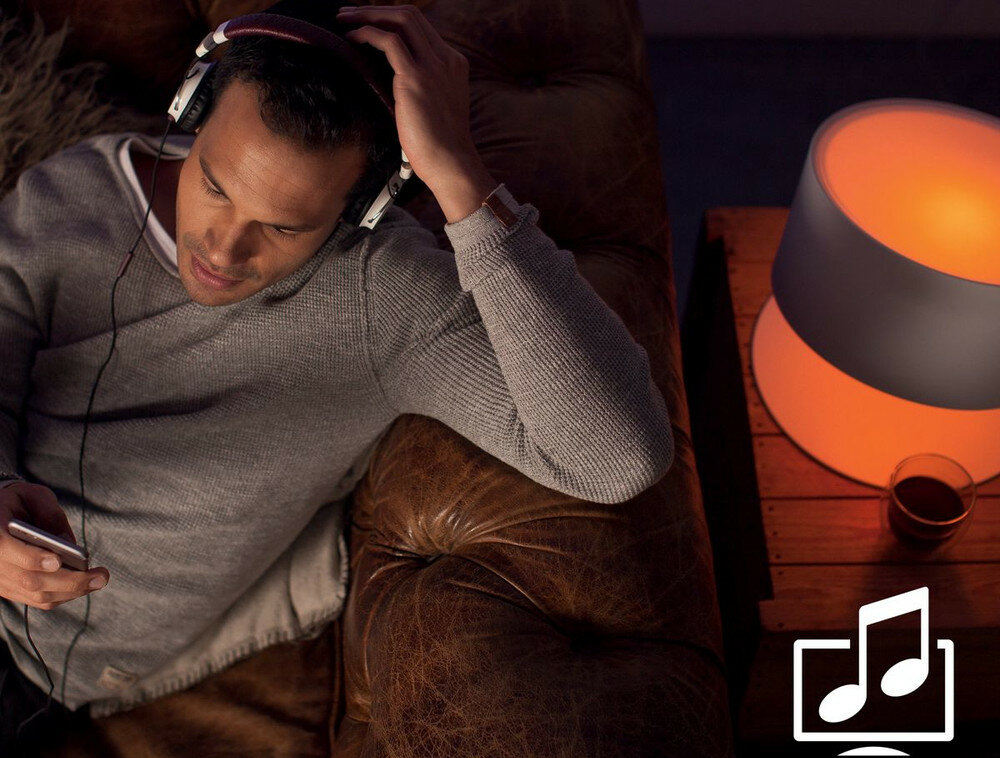 Inteligentna żarówka LED PHILIPS HUE synchronizacja światła z filmem muzyką grą sterowanie oświetleniem czujniki ruchu pilot