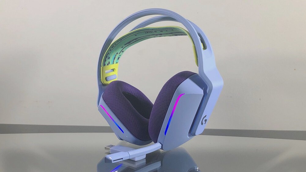 Навушники LOGITECH G733 Lightspeed забезпечують точний комфорт звуку