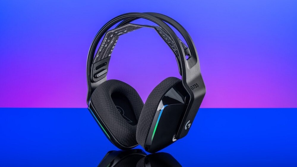 Бездротові навушники LOGITECH G733 Lightspeed, радіус дії 20 метрів