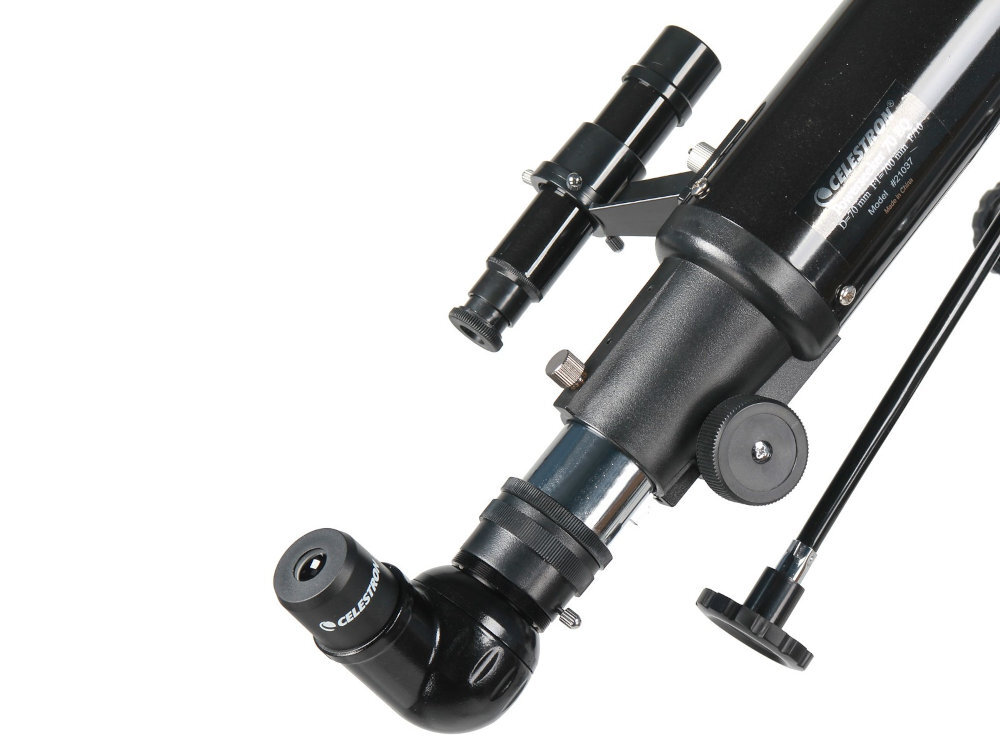Teleskop CELESTRON PowerSeeker 70EQ waży zaledwie około 2560 g mobilny