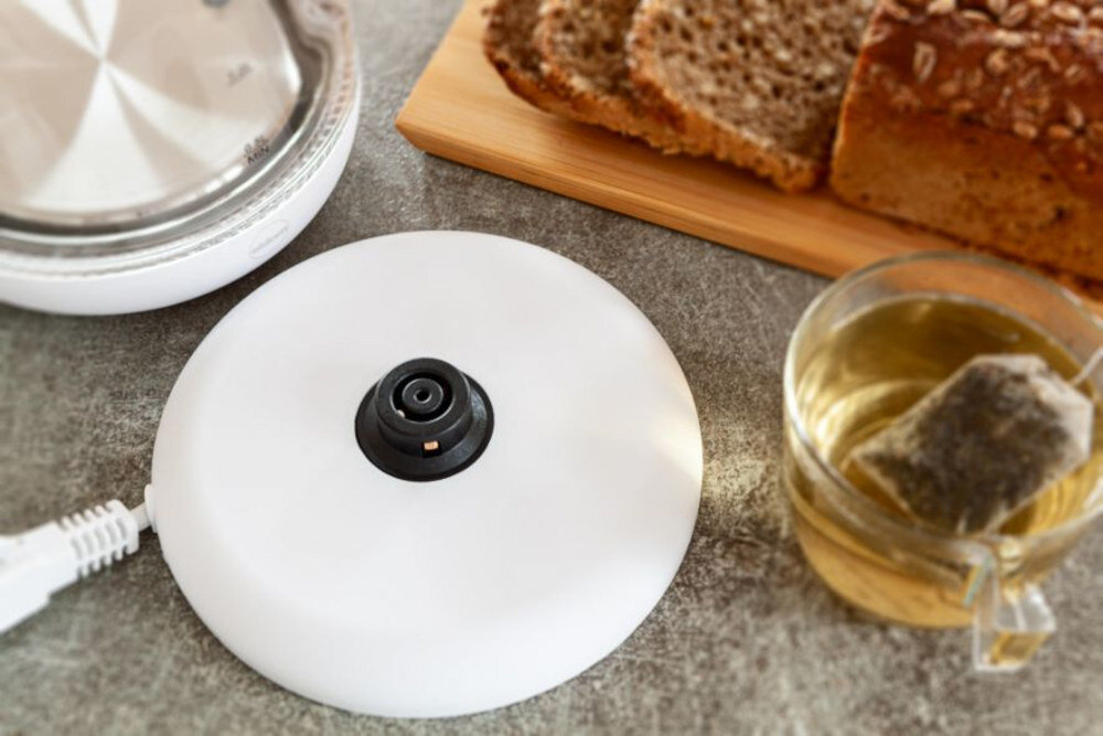 Czajnik ELDOM C510B Lumi Podstawa o 360 stopni