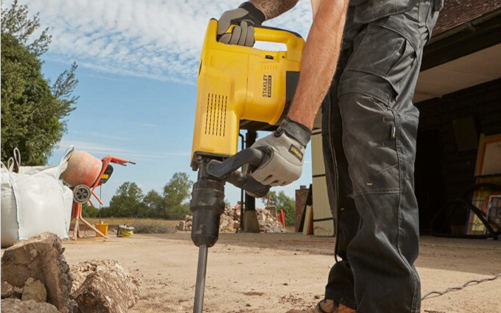 STANLEY-SFMEH230K młot udarowy prace budowlane remont dłutowanie wyburzanie mur kamień beton silnik masa moc waga efektywne działania