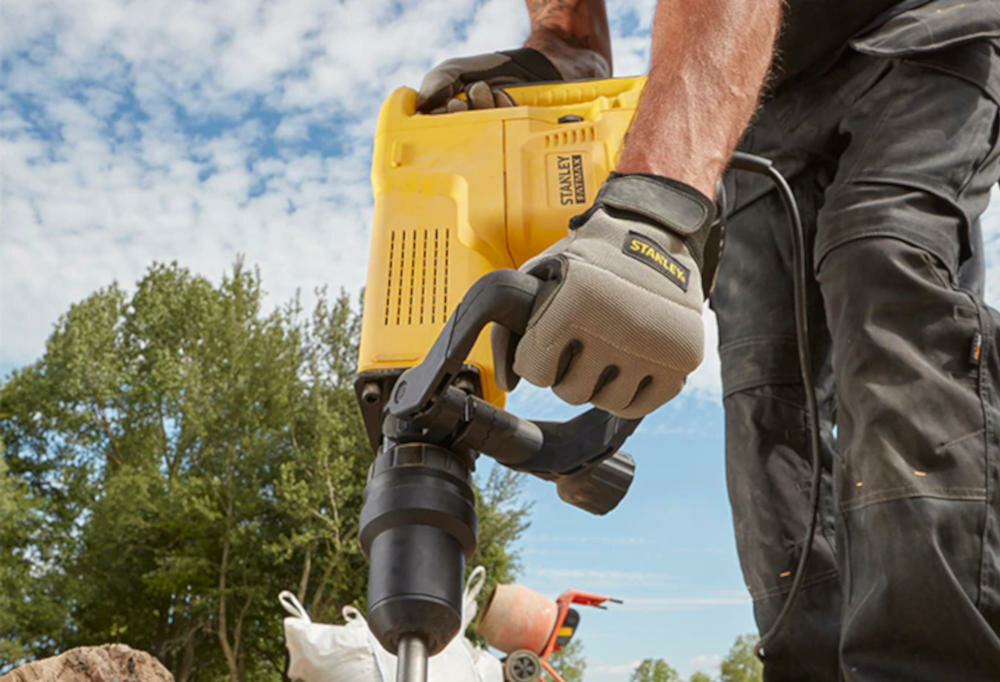 STANLEY-SFMEH230K żywotność urządzenie stabilna trwała konstrukcja dłuto ustawienia przełącznik uchylny wygoda proste operowanie kontrolka led serwisowanie