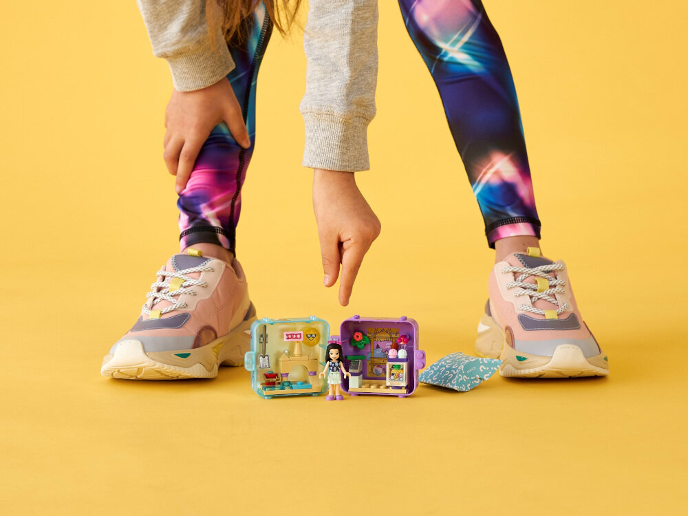 LEGO Friends Letnia kostka do zabawy Emmy 41414 elementy zestawu LEGO kostki można ustawiać w wieżę i łączyć ze sobą w zwariowane kształty dla dzieci w wieku od 6 lat