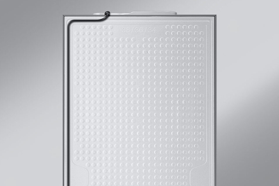 Tył lodówki Samsung bez wystających elementów Tył lodówki Samsung bez wystających elementów