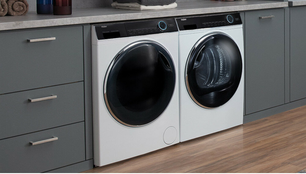 Pralko-suszarka HAIER HWD120-B14979-S oświetlenie wnętrza