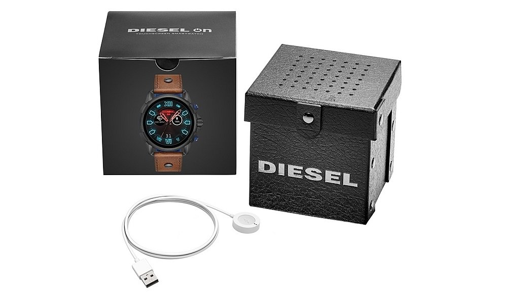 diesel smartwatch vs fossil smartwatch