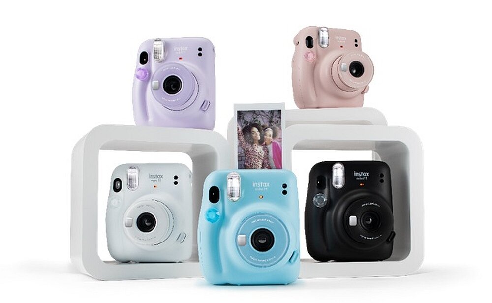 Aparat FUJIFILM Instax Mini 11 zdjęcia obiektyw ekran wizjer ogniskowa przysłona migawka obudowa bateria zasilanie filmy nagrywanie rozdzielczość matryca rozmiar przekątna tryby iso montaż lampa światło przyciski sterowanie menu kontrast jasność balans bieli filtry cmos karta pliki format zapis seria