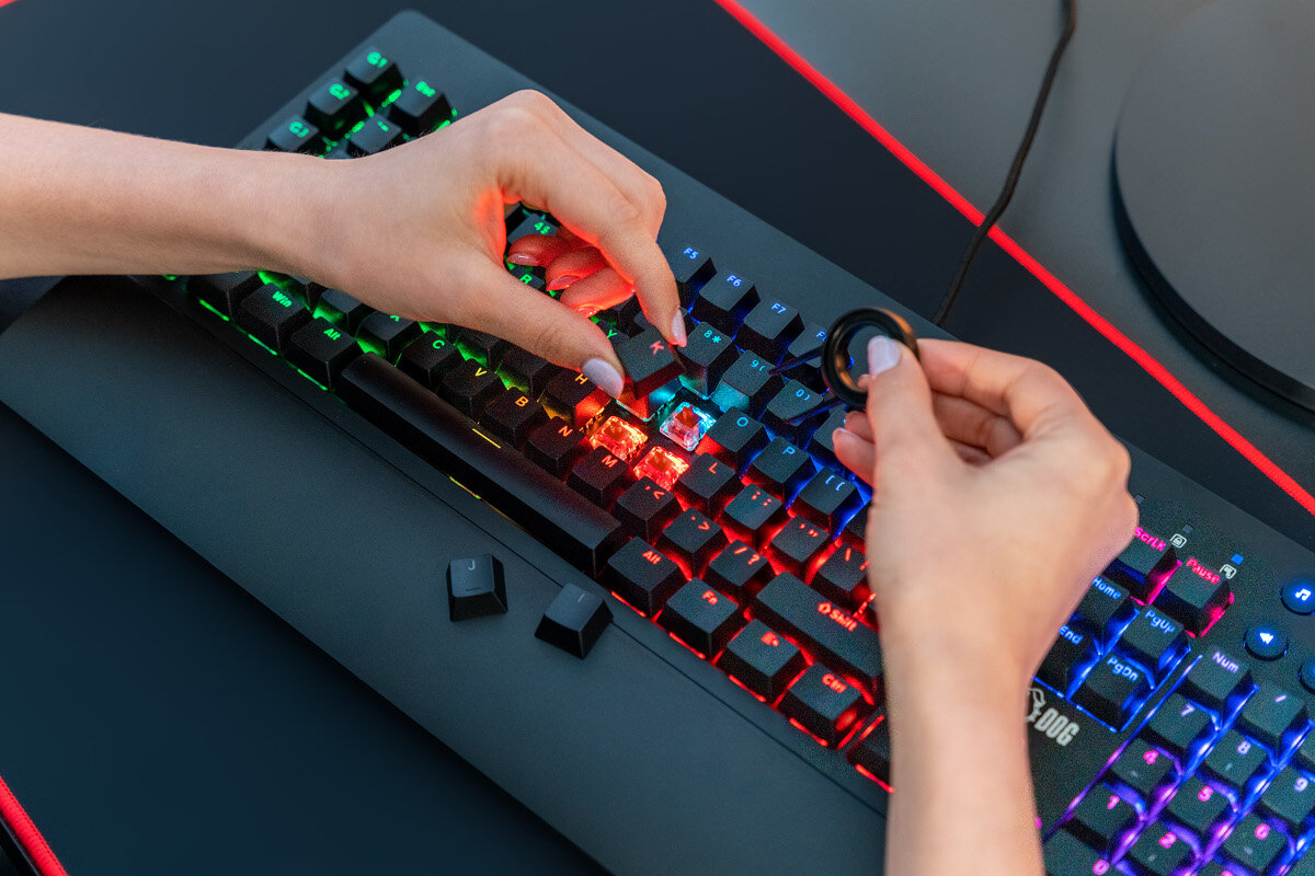 Klawiatura MAD DOG GK950 BROWN Kailh RGB przelaczniki kailh BROWN
