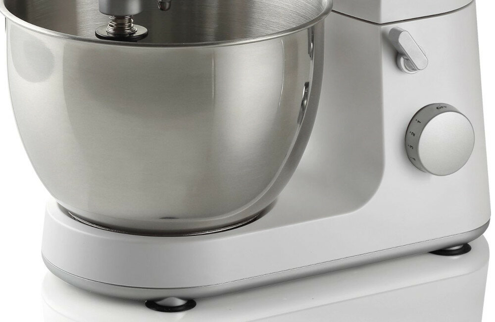 Robot kuchenny GORENJE MMC700W stabilnosc gumowe nozki