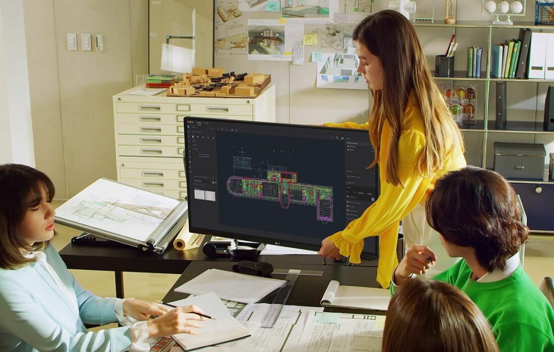 Monitor LG 32UN880 - Monitor