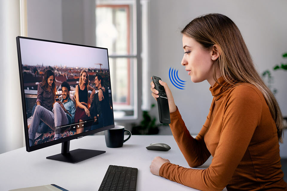 sterowany za pomocą komend głosowych sterowany za pomocą komend głosowych