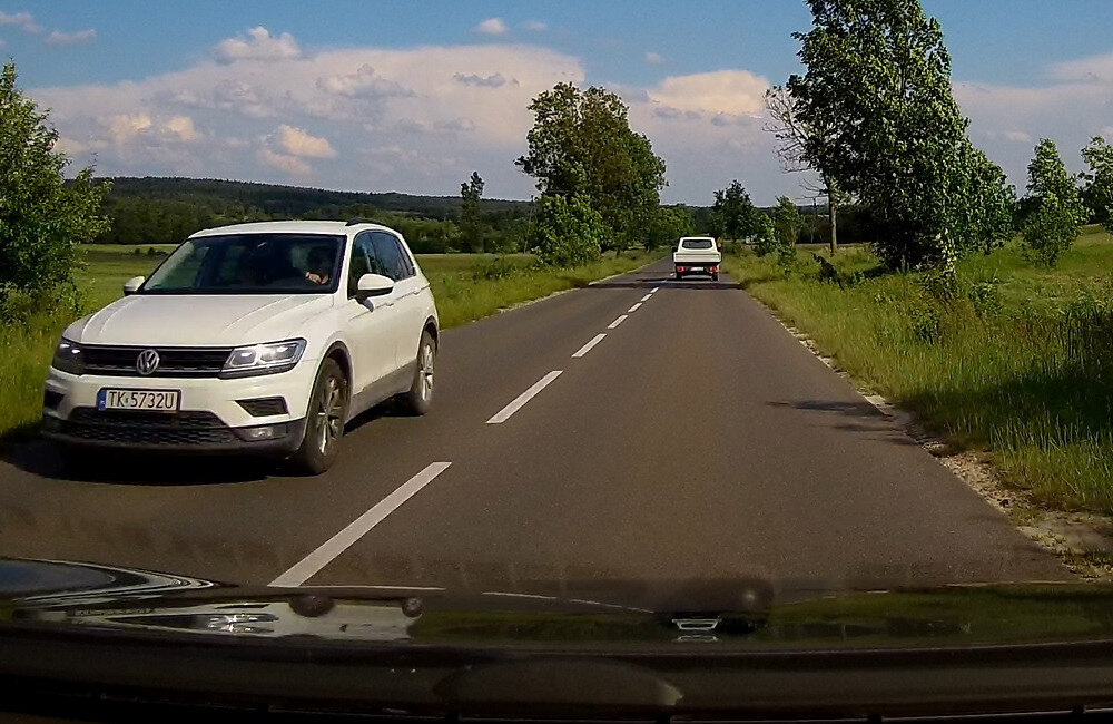 WIDEOREJESTRATOR VANTRUE X4 4K ekran LCD rozdzielczość