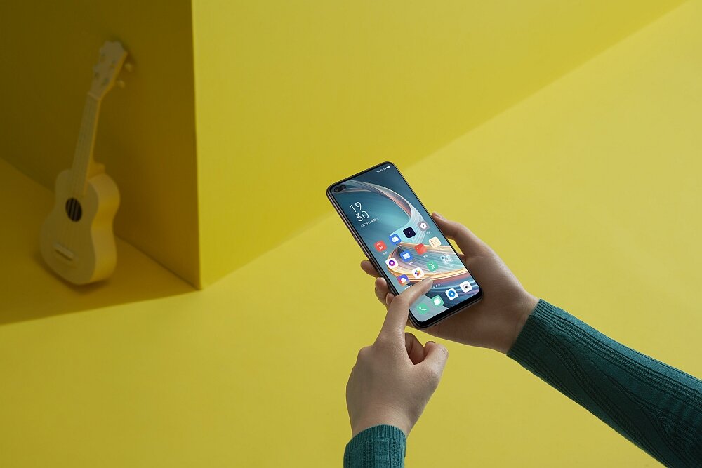 Smartfon OPPO Reno4 Z ekran wyświetlacz rozdzielczość odświeżanie szkło przekątna
