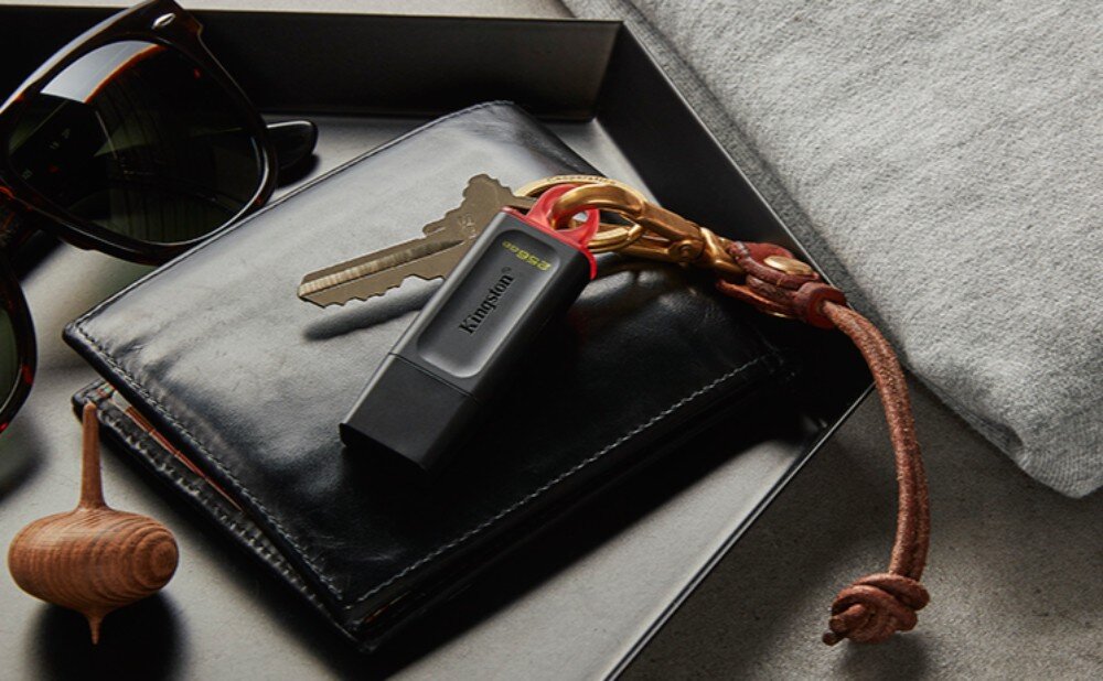 Pendrive KINGSTON DataTraveler Exodia 64GB, USB 3.2 Gen. 1 (USB 3.0) Czarny wielkość wymiary nasadka zaczep