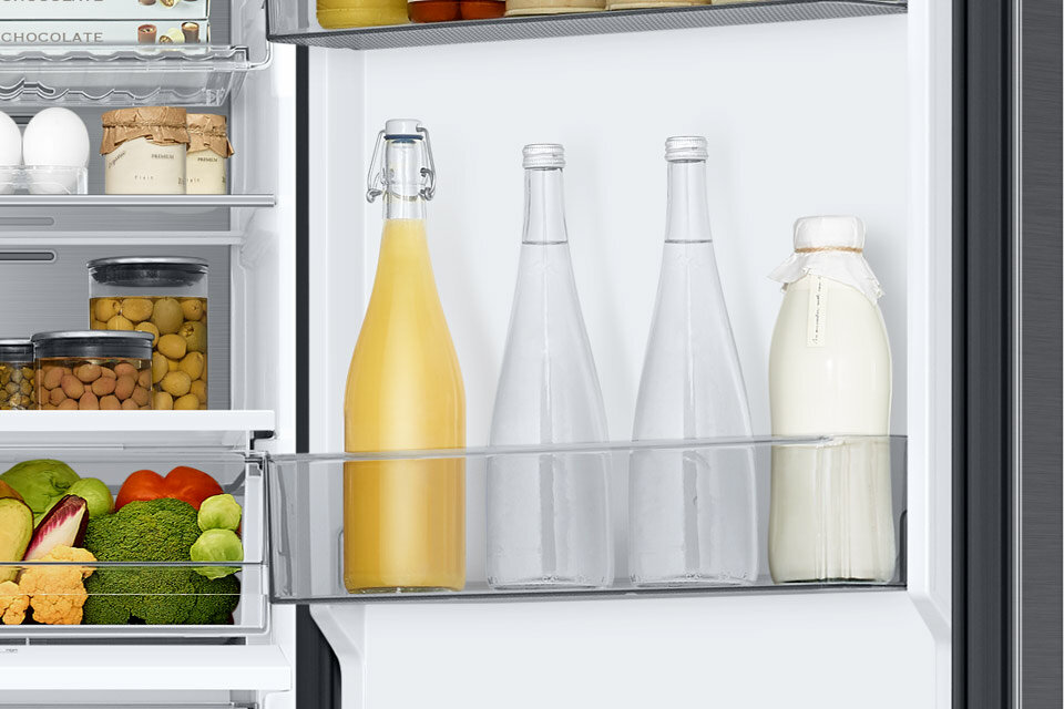 php2nHIHL RB34T775CB1 09 Pojemnik na drzwiach 960 php2nHIHL RB34T775CB1 09 Pojemnik na drzwiach 960