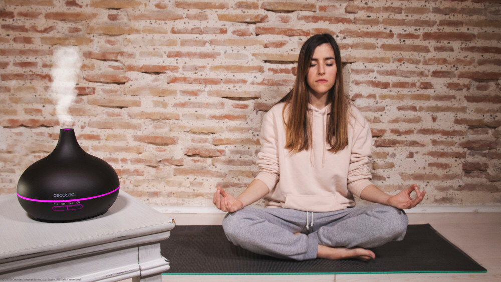 Aromatyzer CECOTEC Pure Aroma 300 Yin 5283 Czarny podswietlenie led diody