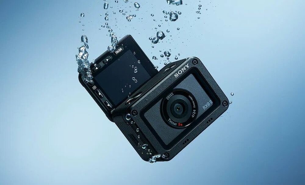 Kamera sportowa SONY RX0 II sport montaż nagrywanie stabilizacja montaż edycja filtry ostrość śledzenie tryby bateria akumulator zasilanie ładowanie rozdzielczość filmy obudowa odporność wielkość łączność sterowanie