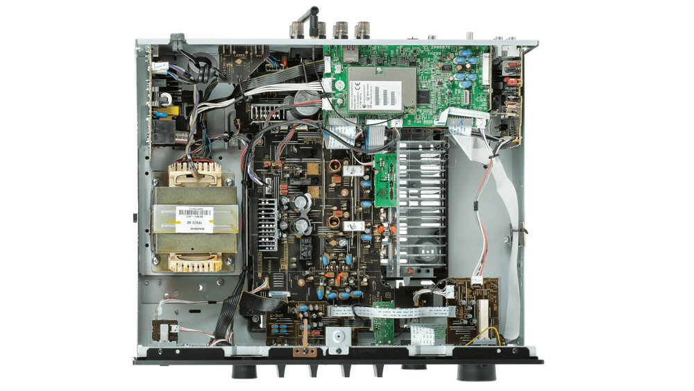 Zestaw stereo YAMAHA R-N602 + ELAC Debut F5.2  - konstrukcja