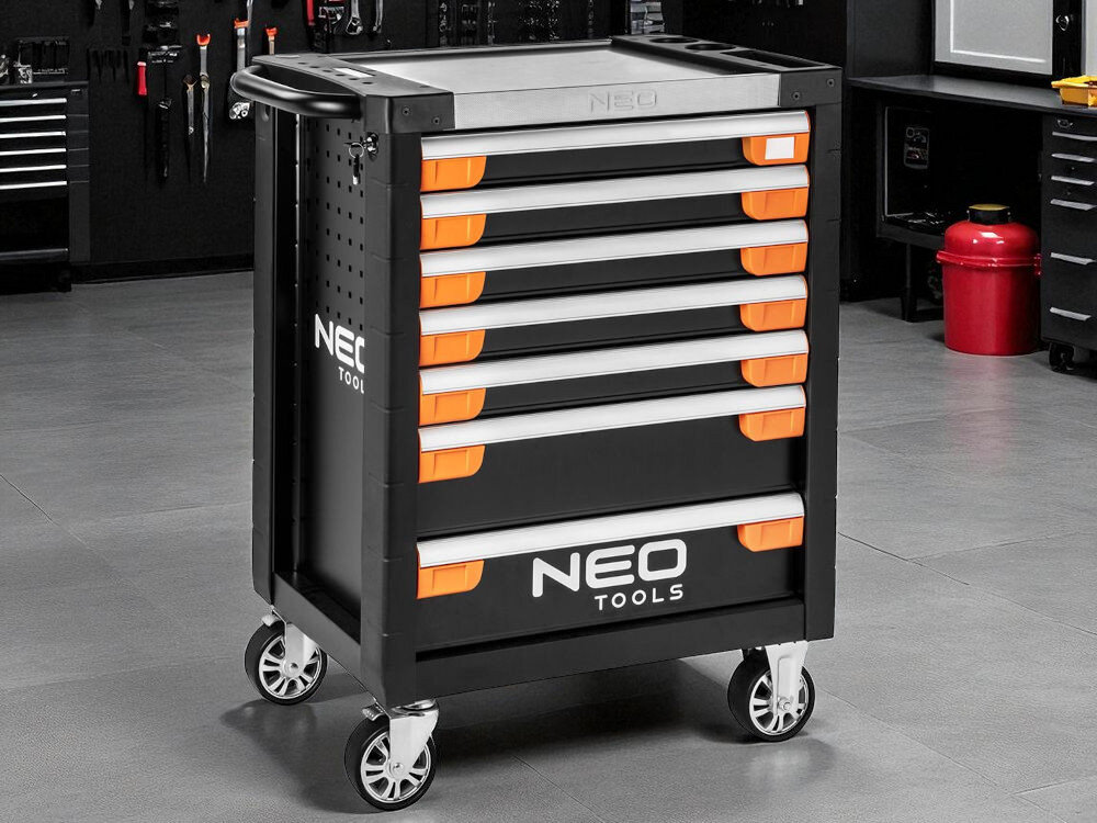 Szafka narzędziowa 7 szuflad PRO NEO 84-220 NEO - przegląd cech: 7 szuflad, blat aluminiowy, kółka PCV