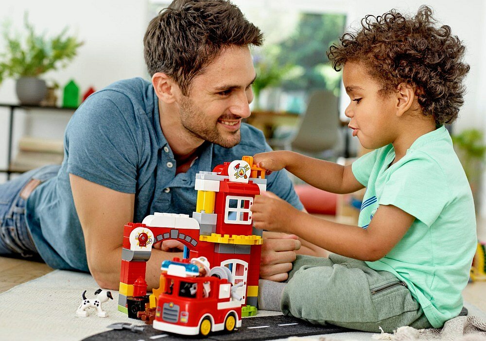 LEGO Duplo Remiza strażacka 10903 dziecko