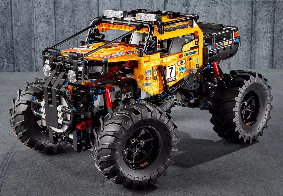 LEGO Technic Zdalnie sterowany pojazd terenowy