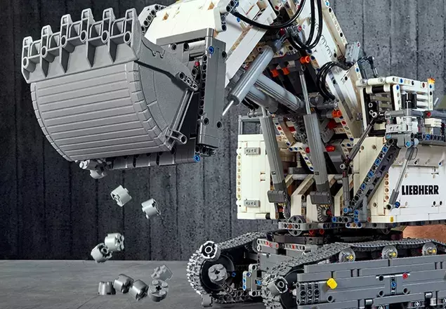 LEGO Koparka Liebherr R 9800