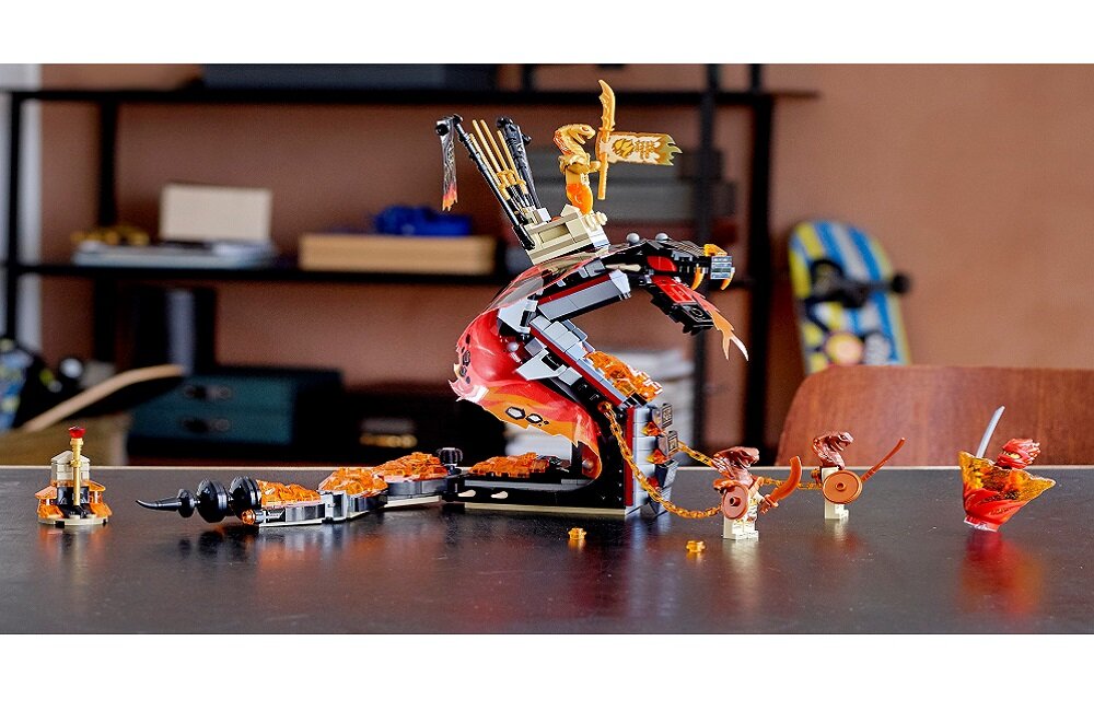 LEGO Ninjago Ognisty kieł 70674 kreatywna zabawa prawidłowy rozwój merytoryczny dziecka klocki figurki minifigurki klasyczna gra wielogodzinna zabawa niewielkie zadania konstruktorskie