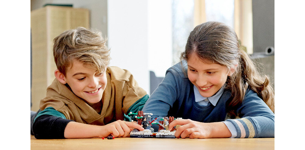 LEGO Star Wars Pojedynek w bazie Starkiller 75236 rozwój nauka motoryka trenowanie rączek sprawność