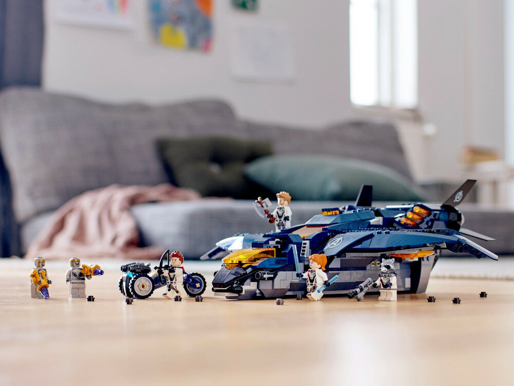 LEGO Marvel Wspaniały Quinjet Avengersów 76126