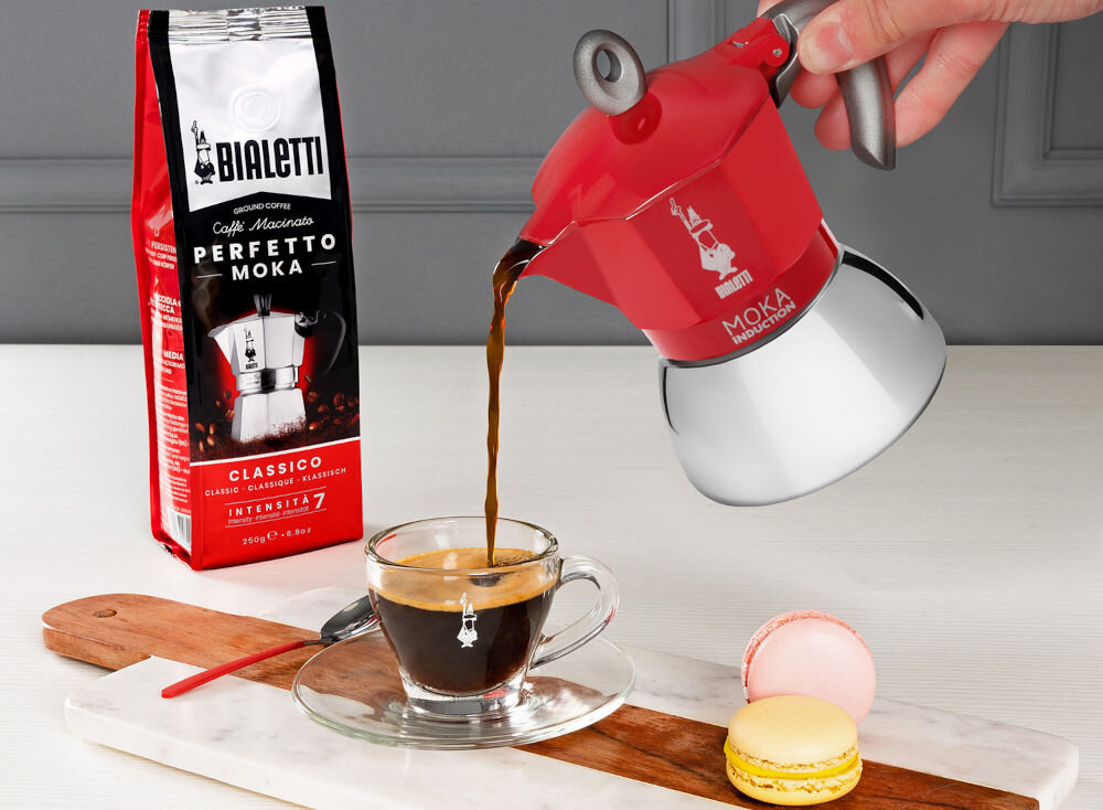 Kawiarka BIALETTI New Moka Induction 6 TZ Czerwony 300 ml dla kawoszy