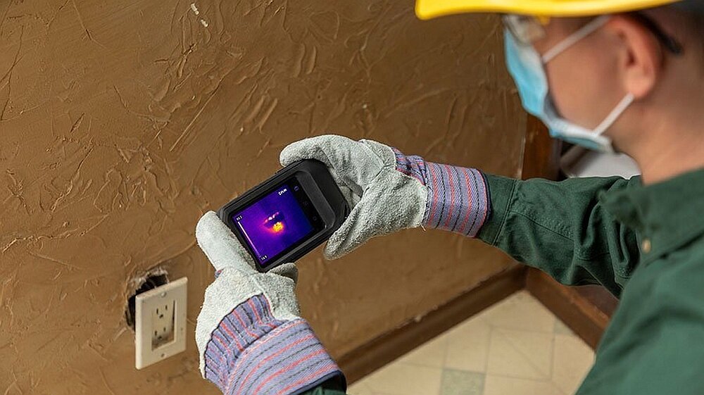 Kamera termowizyjna FLIR C3-X obiektyw ekran nagrywanie zakres pomiar obudowa odporność