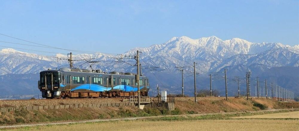 Aparat CANON EOS 850D  zdjęcia obiektyw ekran wizjer ogniskowa przysłona migawka obudowa bateria zasilanie filmy nagrywanie rozdzielczość matryca rozmiar przekątna tryby iso montaż lampa światło przyciski sterowanie menu kontrast jasność balans bieli filtry cmos karta pliki format zapis seria