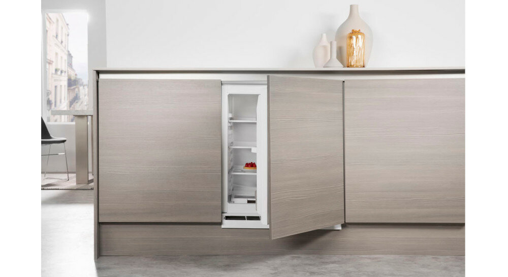 Lodówka WHIRLPOOL ARG 585 zabudowa SETMO