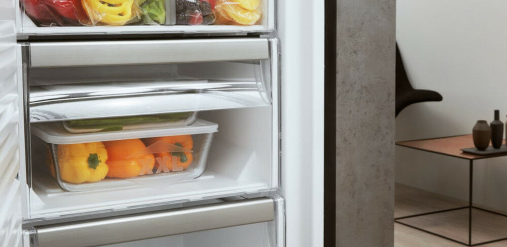 ZAMRAZARKA WHIRLPOOL UW8F2CKSB2 szuflada XXL do większych produktów