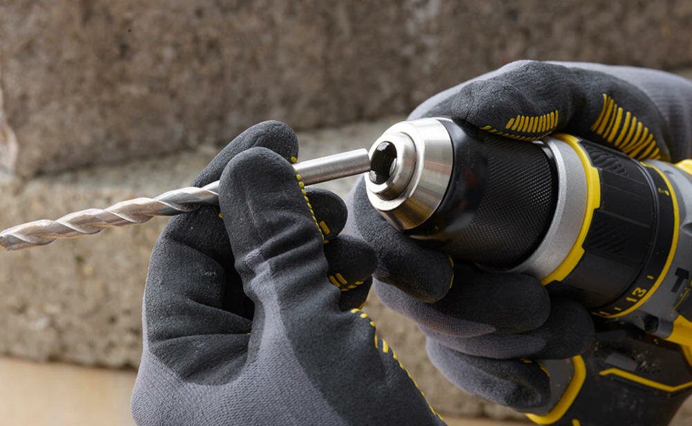 STANLEY-SFMCD721D2K wiertarko-wkrętarka technologia bezszczotkowy silnik sprawność konserwacja trwałość wskaźnik naładowanie monitorowanie akumulator