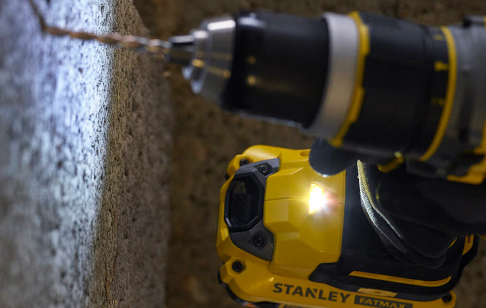 STANLEY-SFMCD721D2K dwubiegowa przekładnia biegi zadanie bezkluczykowy uchwyt łatwa wymiana końcówki oświetlenie led lepsza widoczność warunki praca