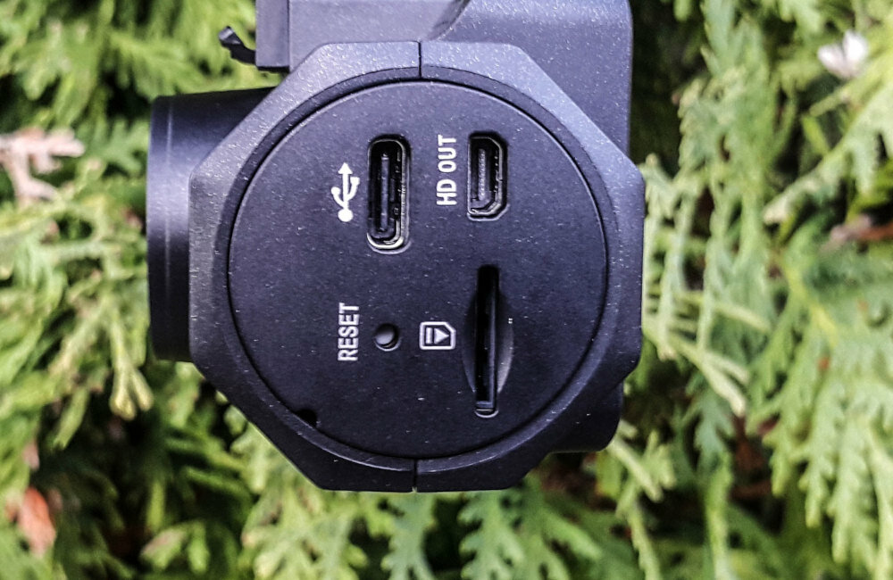 KAMERA SAMOCHODOWA VANTRUE N2S microHDMI tryb nocny USB karta pamięci