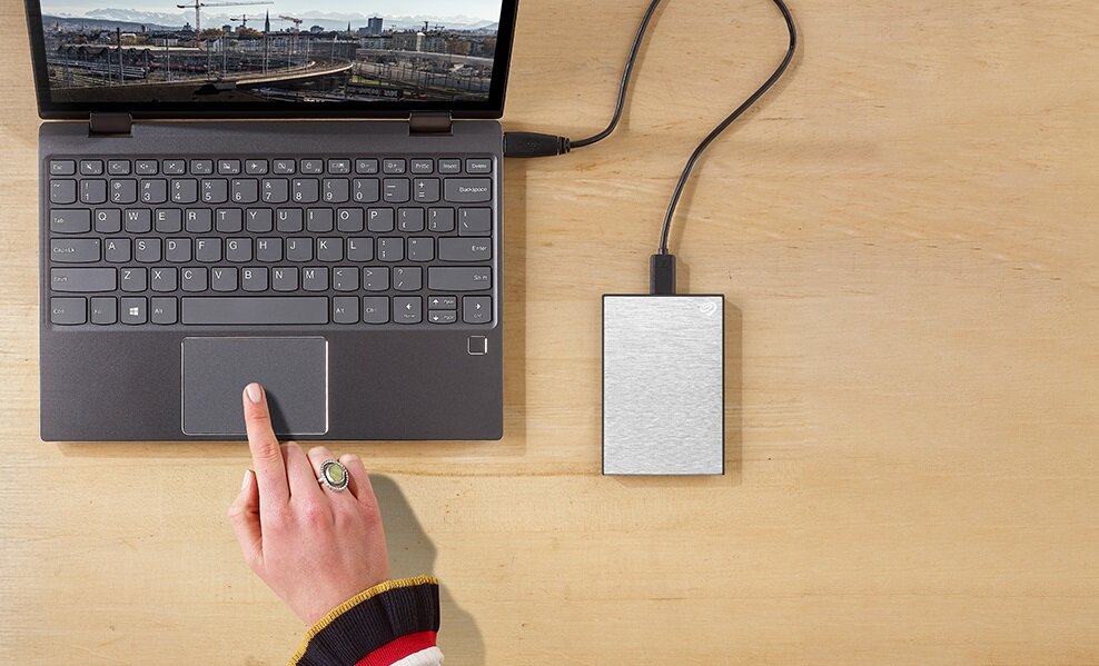 Dysk SEAGATE One Touch 2TB HDD - szybkie przesyłanie danych interfejs USB 3.0