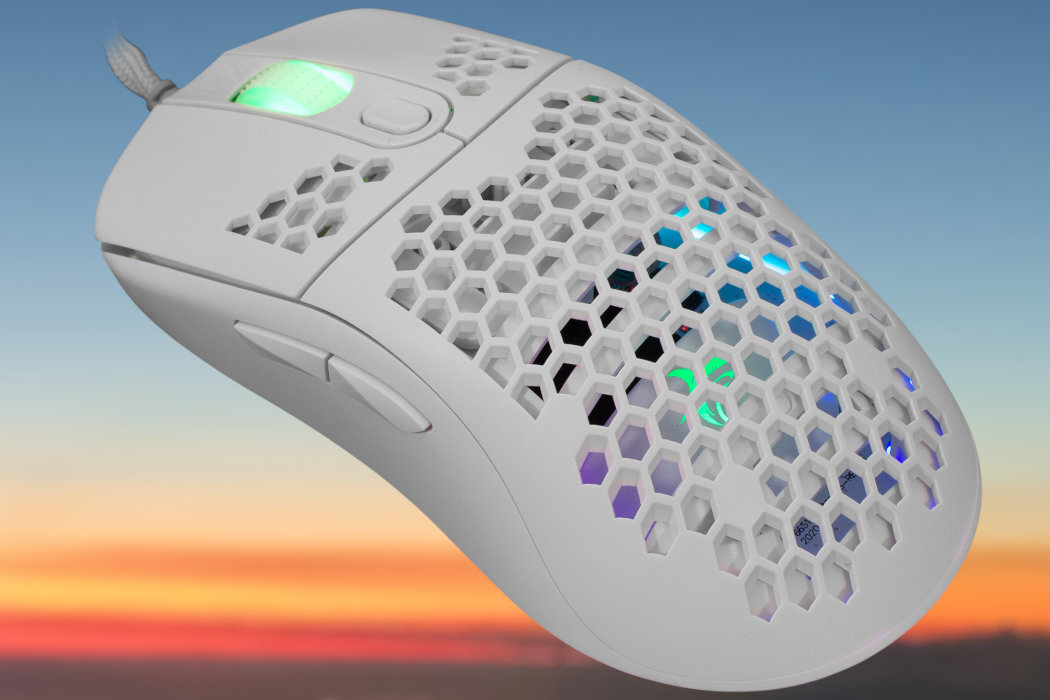 Mysz WHITESHARK Galahad-W gaming disagn wyglśd DPI minimalistyczny sensor gra gracz wyposażenie