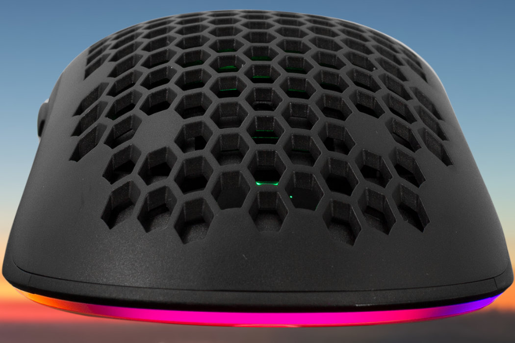 Mysz WHITESHARK GALAHAD-B gaming disagn wyglśd DPI minimalistyczny sensor gra gracz wyposażenie