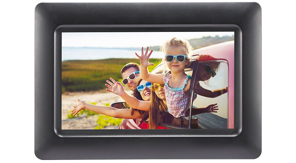 Ramka cyfrowa AGFAPHOTO APF700 Czarny prezentacja ramki ze zdjęciem od przodu na białym tle 7-calowy ekran LCD HD rozdzielczość wyraźny obraz dotykowy ekran ułatwienie obsługi