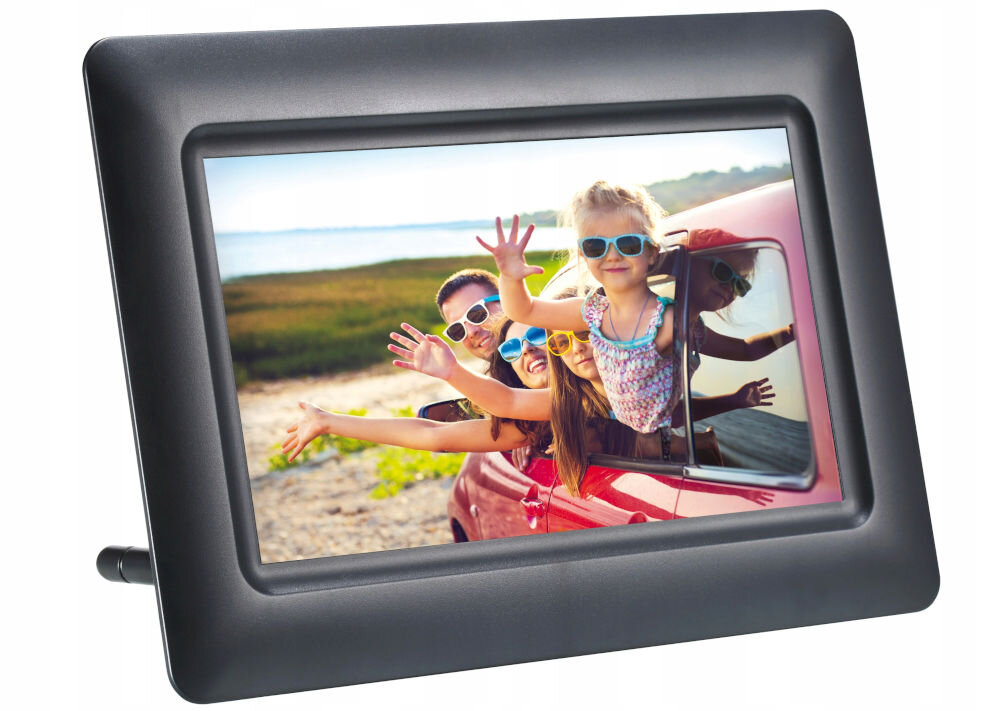 Ramka cyfrowa AGFAPHOTO APF700 Czarny prezentacja ramki od przodu pod kątem na białym tle automatyczne dopasowanie obrazu zmiana orientacji praktyczne rozwiązanie