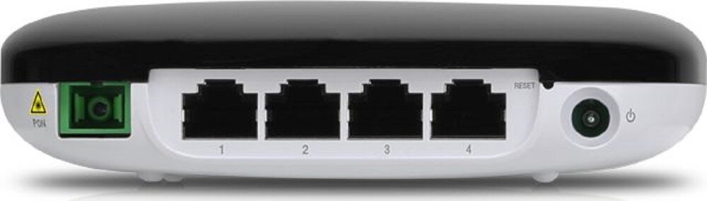 Router UBIQUITI UF-WIFI Ufiber Panel portów urządzenia obejmujący od lewej zielone gniazdo światłowodowe z ostrzeżeniem o laserze, cztery ponumerowane gniazda Ethernet oraz okrągłe wejście zasilania po prawej stronie