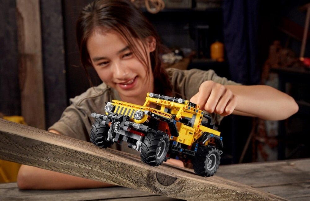 LEGO Technic Jeep Wrangler 42122 Rozwój wielu różnych umiejętności